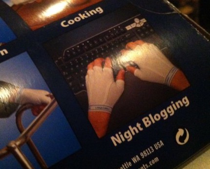 Look mom! I'm night blogging! Look mom! I'm night blogging!