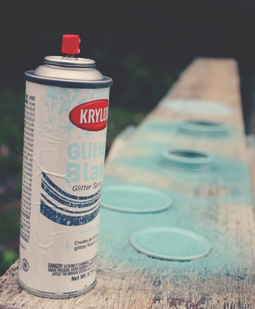 Glitter blast for mason jar lids via @jennyonthespot