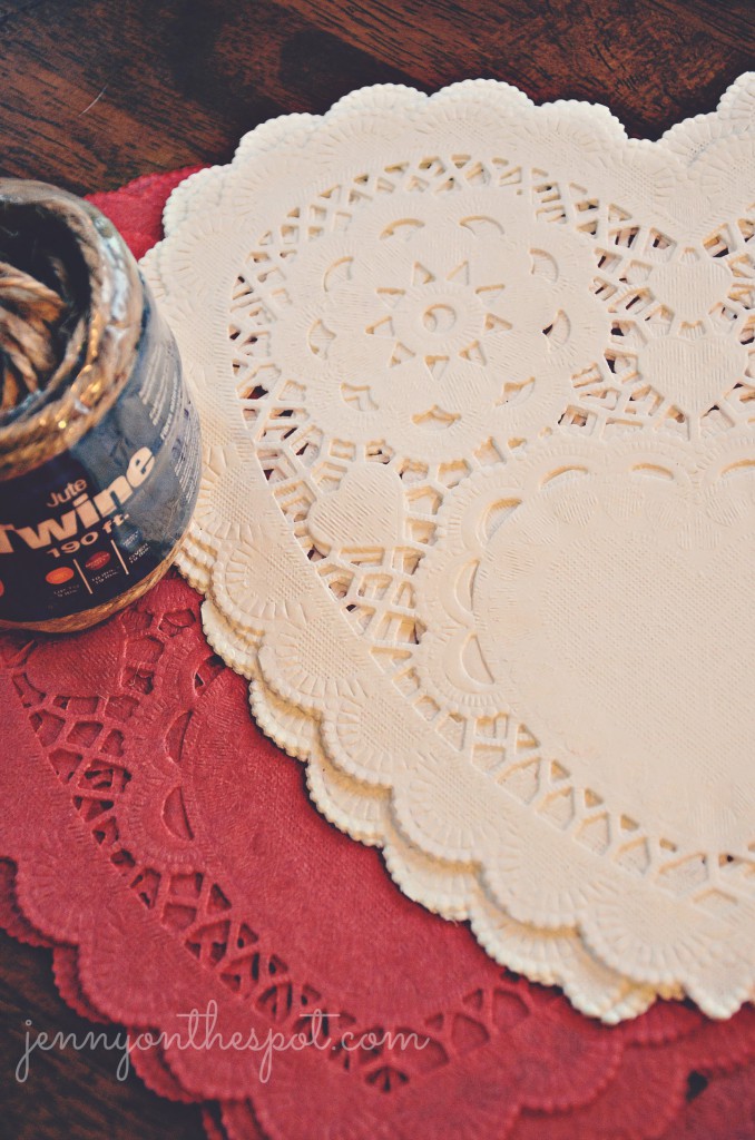 How to make a simple, heart doily Valentine garland! via jennyonthespot.com