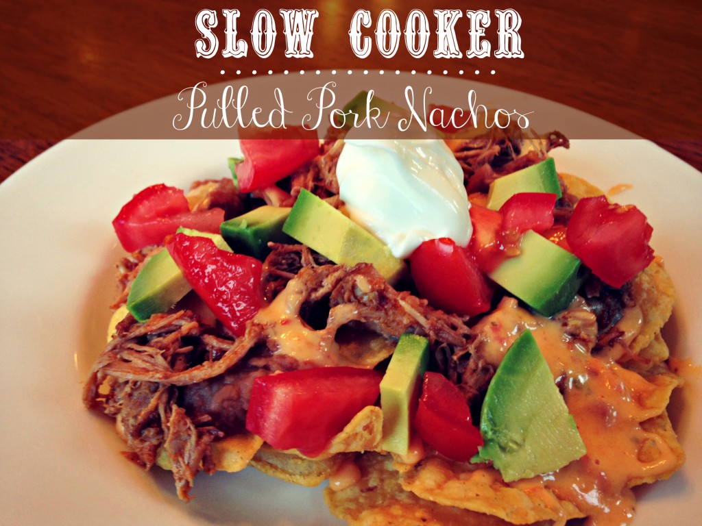 Slow Cooker Pulled Pork Nachos via @jennyonthespot #tailgating with Pork