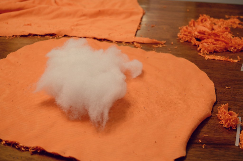 Thrifted, No-Sew Fabric Pumpkins by @jennyonthespot